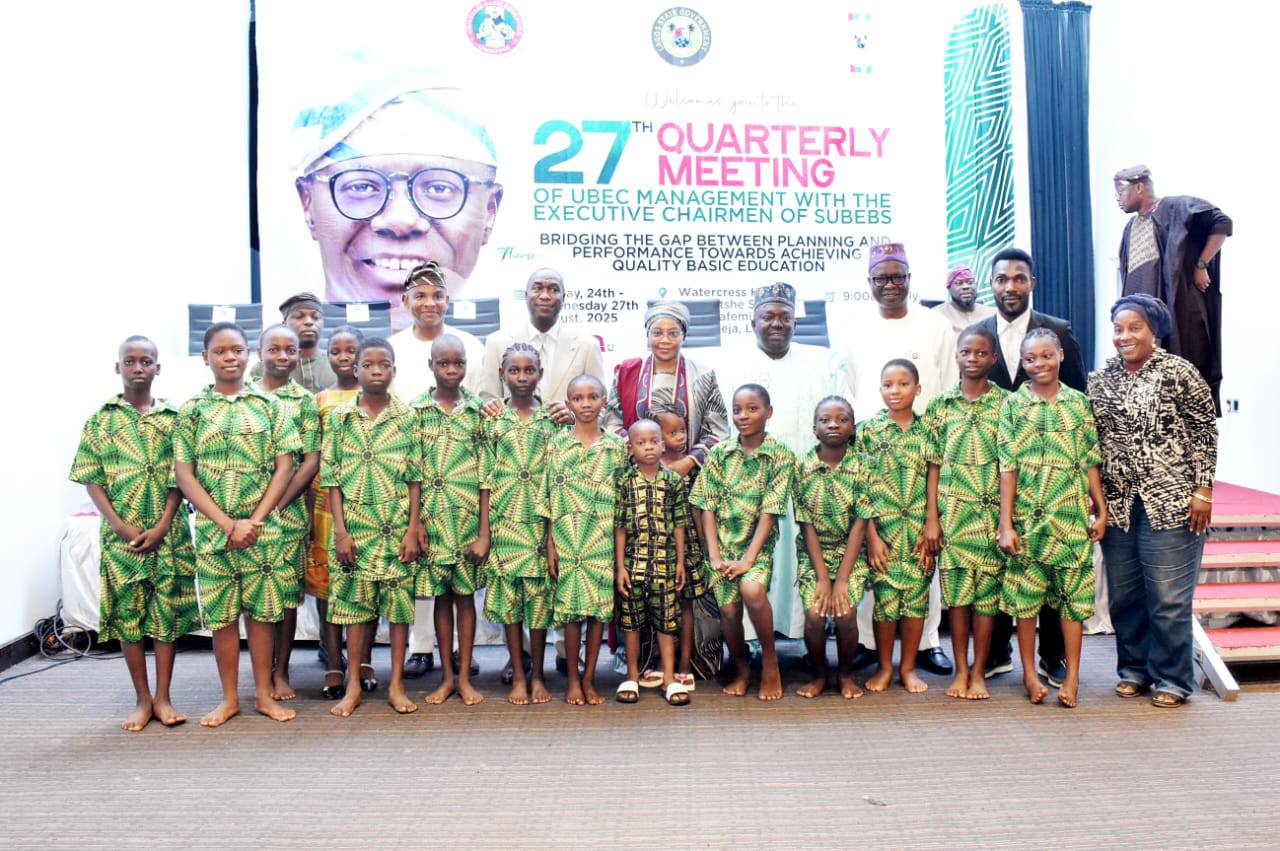 SANWOOLU-LASUBEB_2.jpg