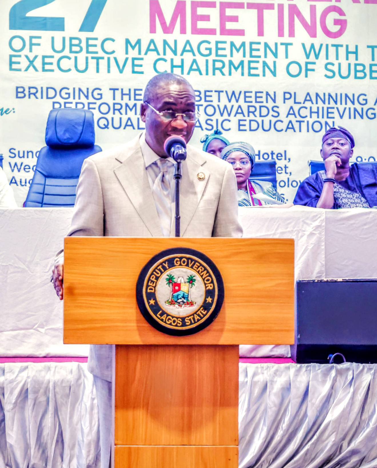 SANWOOLU-LASUBEB_5.jpg