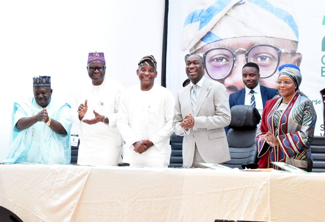 SANWOOLU-LASUBEB_7.jpg